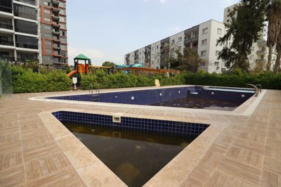 Exterior 11