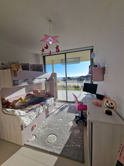 Image No.30-3 Bed Apartment for sale