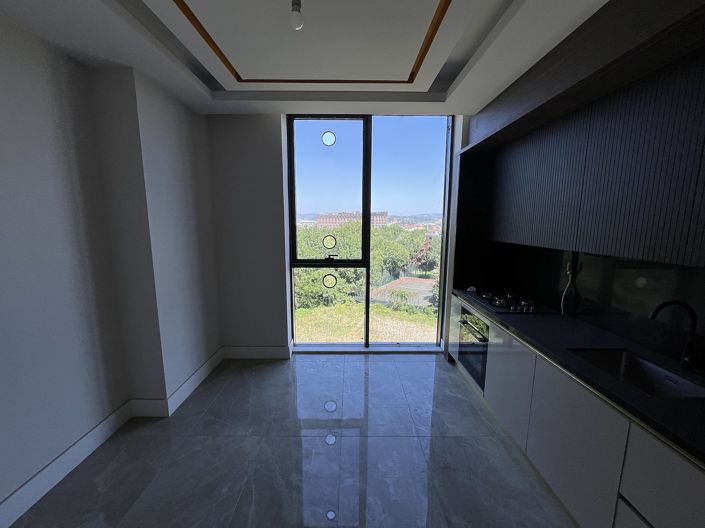 Image No.19-4 Bed Apartment for sale