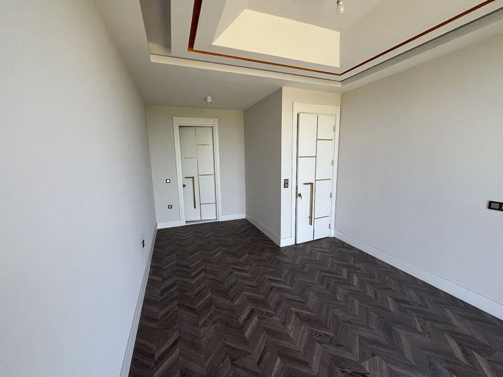 Image No.23-4 Bed Apartment for sale