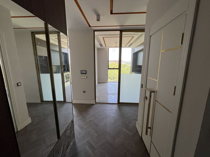Image No.32-4 Bed Apartment for sale