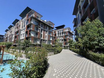 Exterior 5