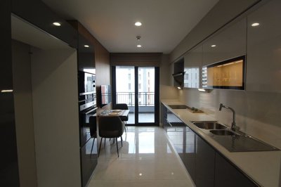 Interior 4