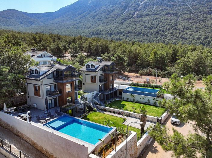 Image No.1-Maison / Villa de 5 chambres à vendre à Ölüdeniz