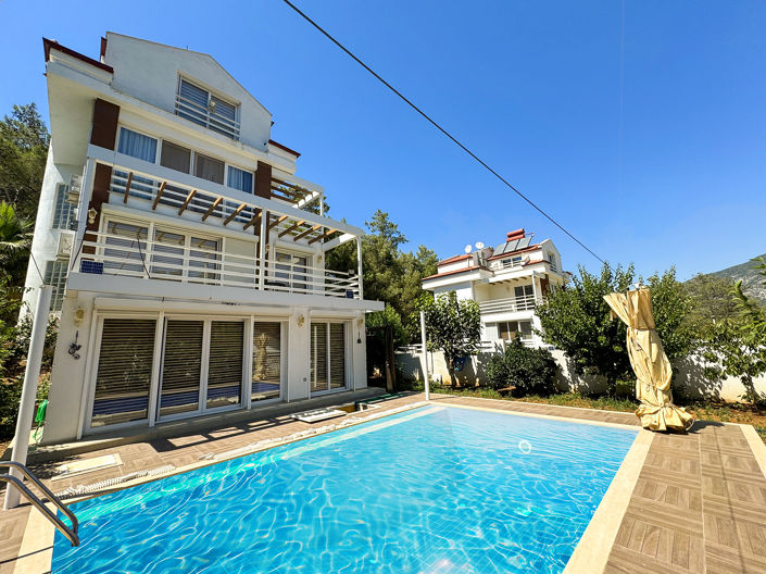 Image No.1-Maison / Villa de 5 chambres à vendre à Ölüdeniz
