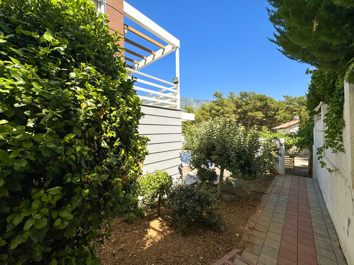 Image No.5-5 Bed House/Villa for sale