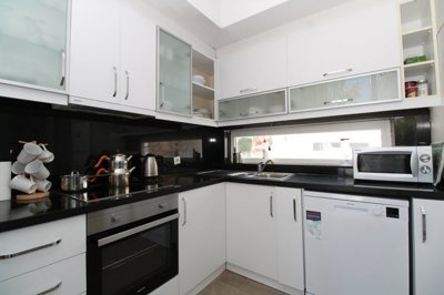 Interior 4
