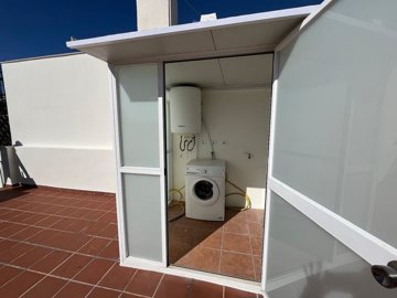 Exterior 13
