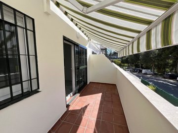 Exterior 8