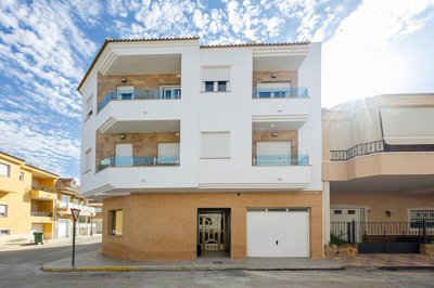 Exterior 3