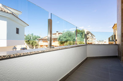 Exterior 5