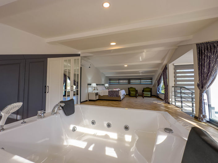 Image No.12-5 Bed House/Villa for sale