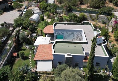Exterior 11