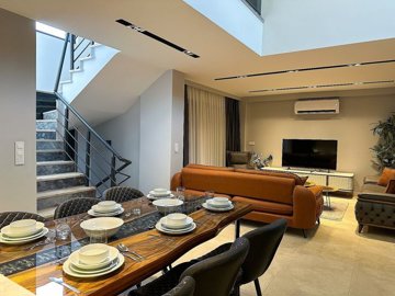 Interior 3