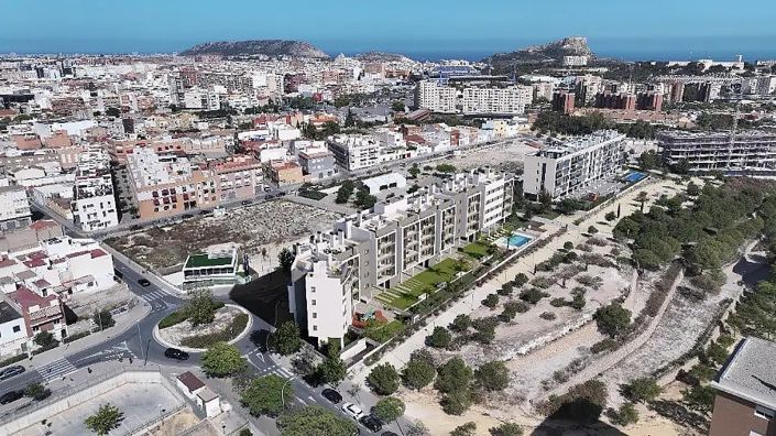 Image No.5-Appartement de 4 chambres à vendre à Alicante City