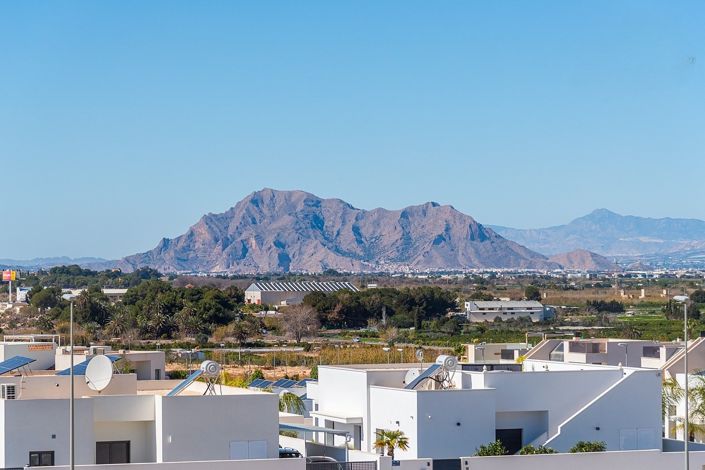 Image No.36-4 Bed Apartment for sale