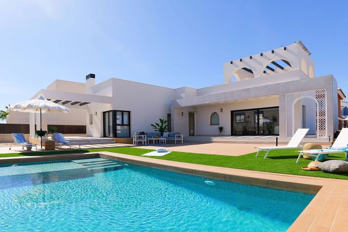 Image No.1-3 Bed House/Villa for sale