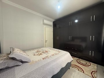 Interior 4