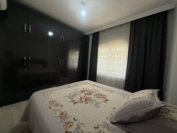 Interior 5