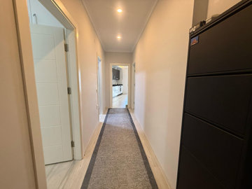 Interior 7