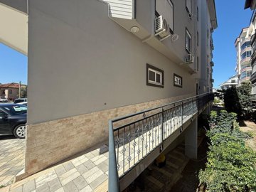 Exterior 4
