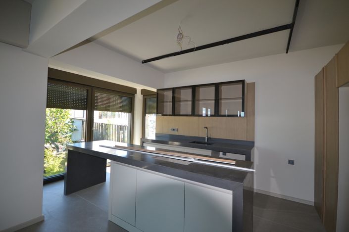 Image No.20-3 Bed Apartment for sale