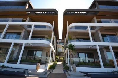 Exterior 5