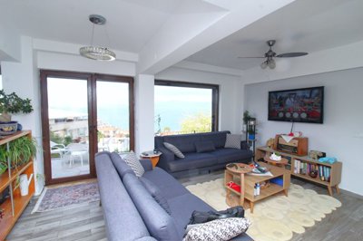 Interior 3