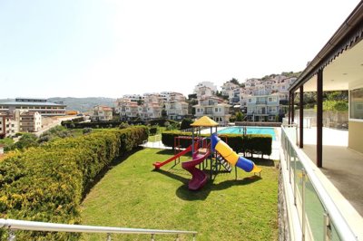 Exterior 14