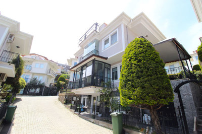 Exterior 5
