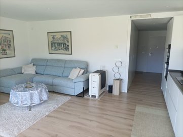Interior 3