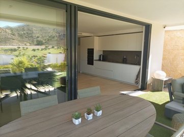 Exterior 4
