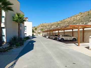 Exterior 8