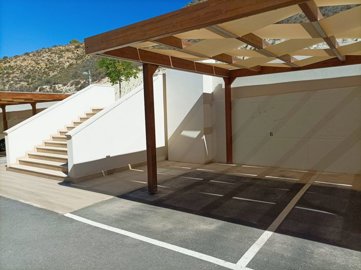 Exterior 9