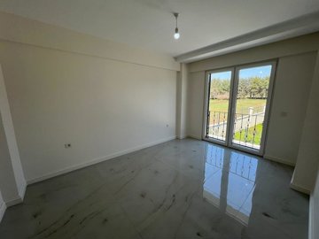 Interior 5