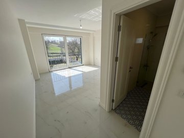 Interior 4