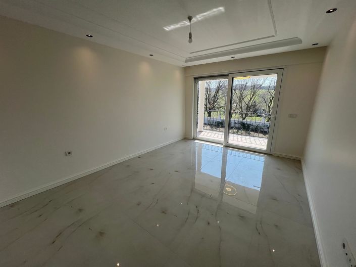 Image No.12-Maison / Villa de 7 chambres à vendre à Tuzla