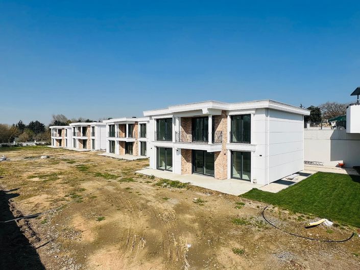 Image No.4-Maison / Villa de 7 chambres à vendre à Tuzla