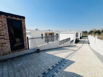 Exterior 6