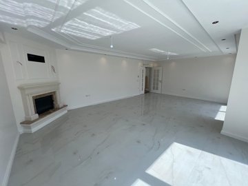 Interior 2