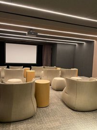 Interior 7