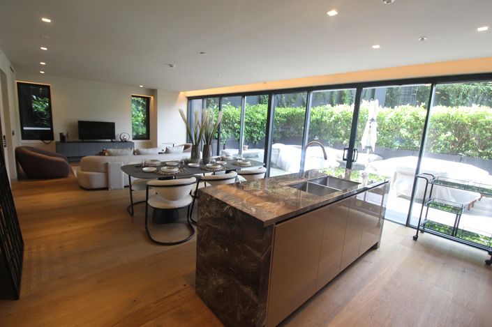 Image No.17-3 Bed Apartment for sale