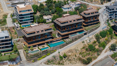 Exterior 4