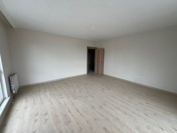 Interior 3