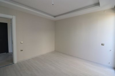 Interior 6