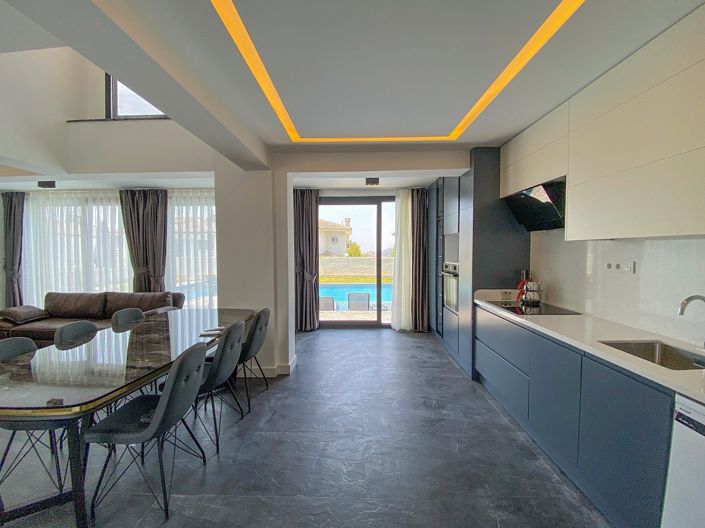 Image No.17-4 Bed House/Villa for sale