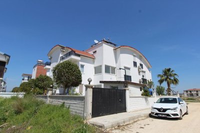 Exterior 4