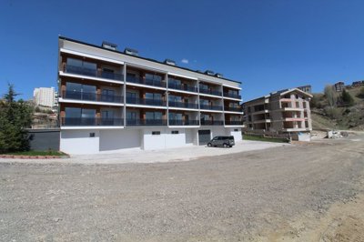 Exterior 2