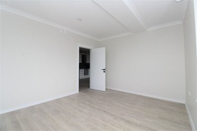 Interior 5