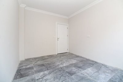 Interior 6